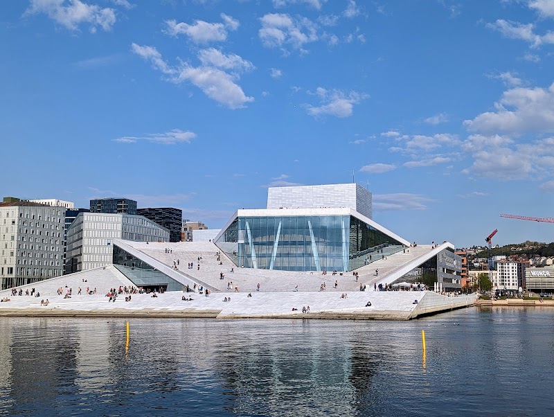 Bjørvika Waterfront & Oslo Opera House Roof