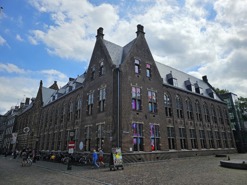 Centraal Museum Courtyard & Surroundings