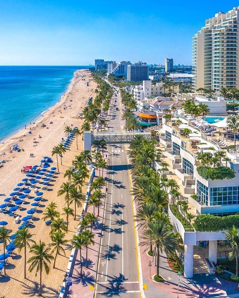 Fort Lauderdale Beach Free-Explore Walk
