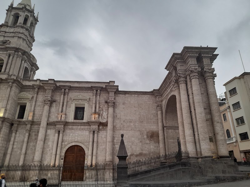 Free Explore – Centro Histórico Courtyards