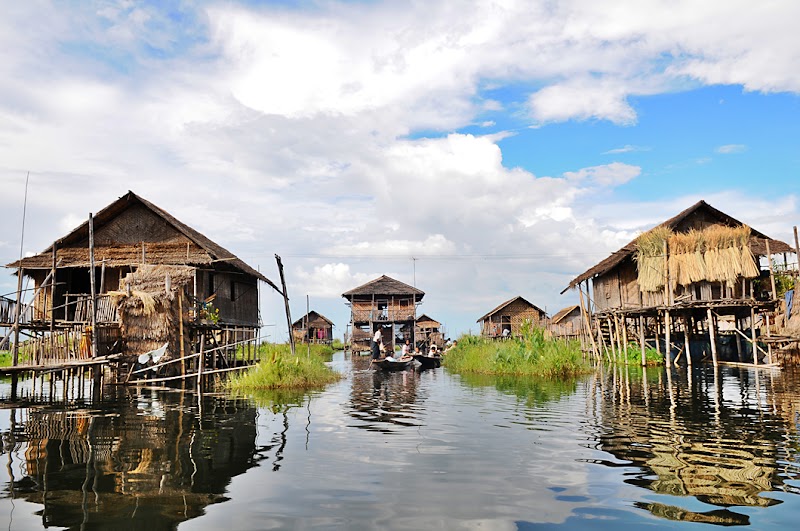 Free-Explore Time in Central Nyaungshwe
