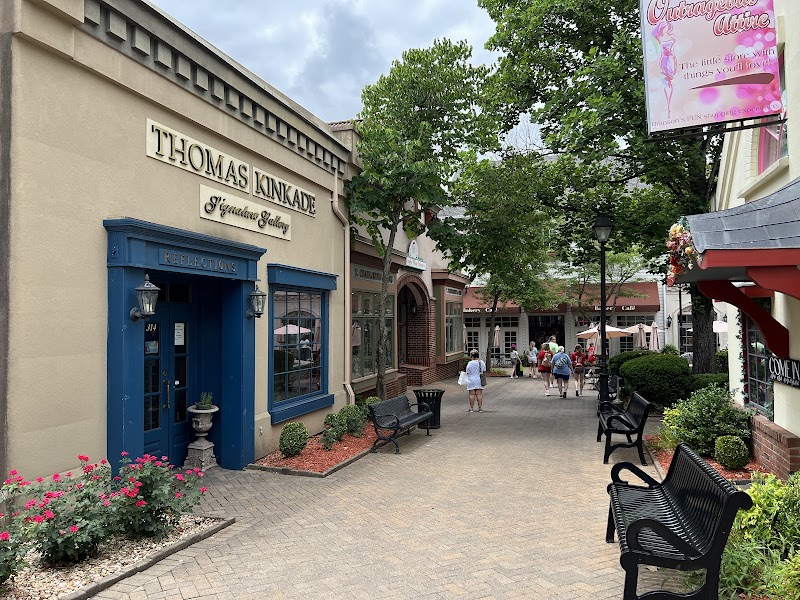 Grand Village Shops Browsing