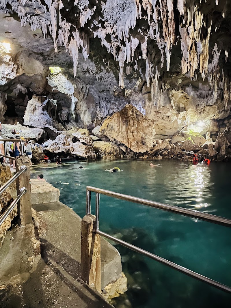 Hinagdanan Cave Swim