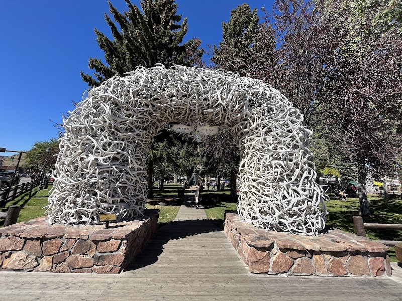 Jackson Town Square & Elk Antler Arches