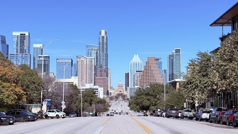 Lady Bird Lake Kayak Rental (Congress Avenue Area)