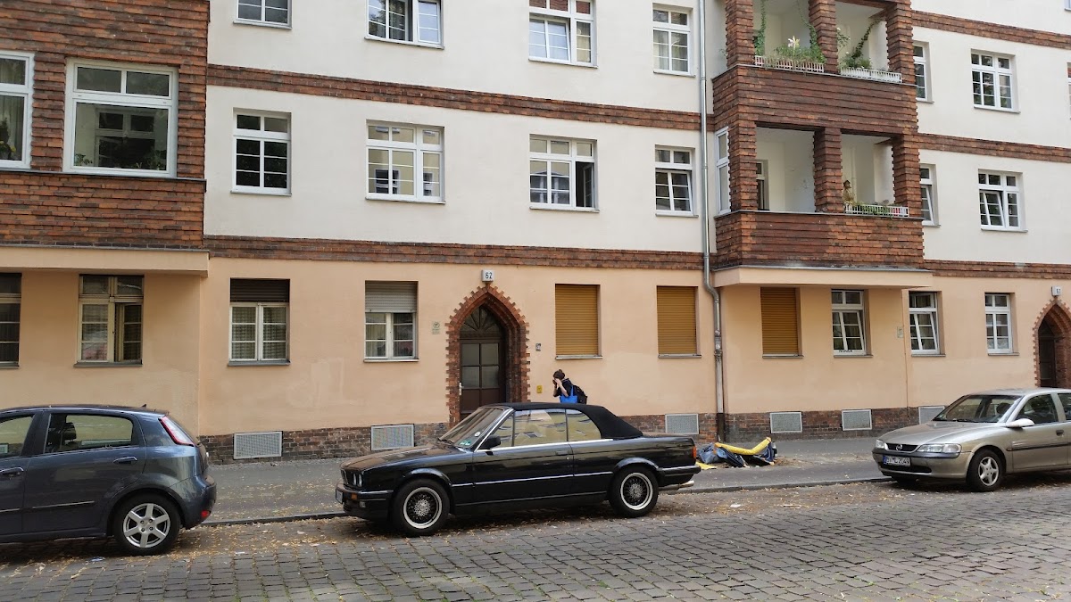 Neukölln Canal & Weserstraße