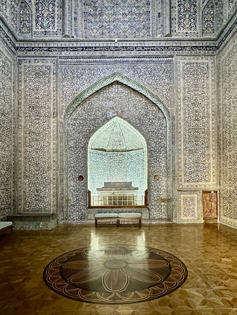 Pahlavon Mahmud Mausoleum