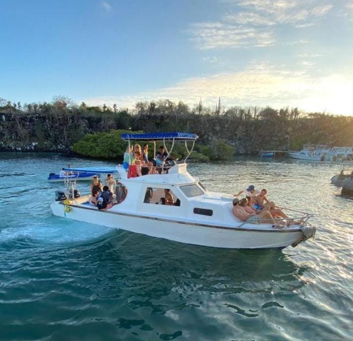 Puerto Ayora Waterfront Walk