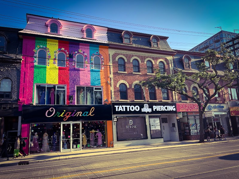 Queen Street West Nightlife Stroll