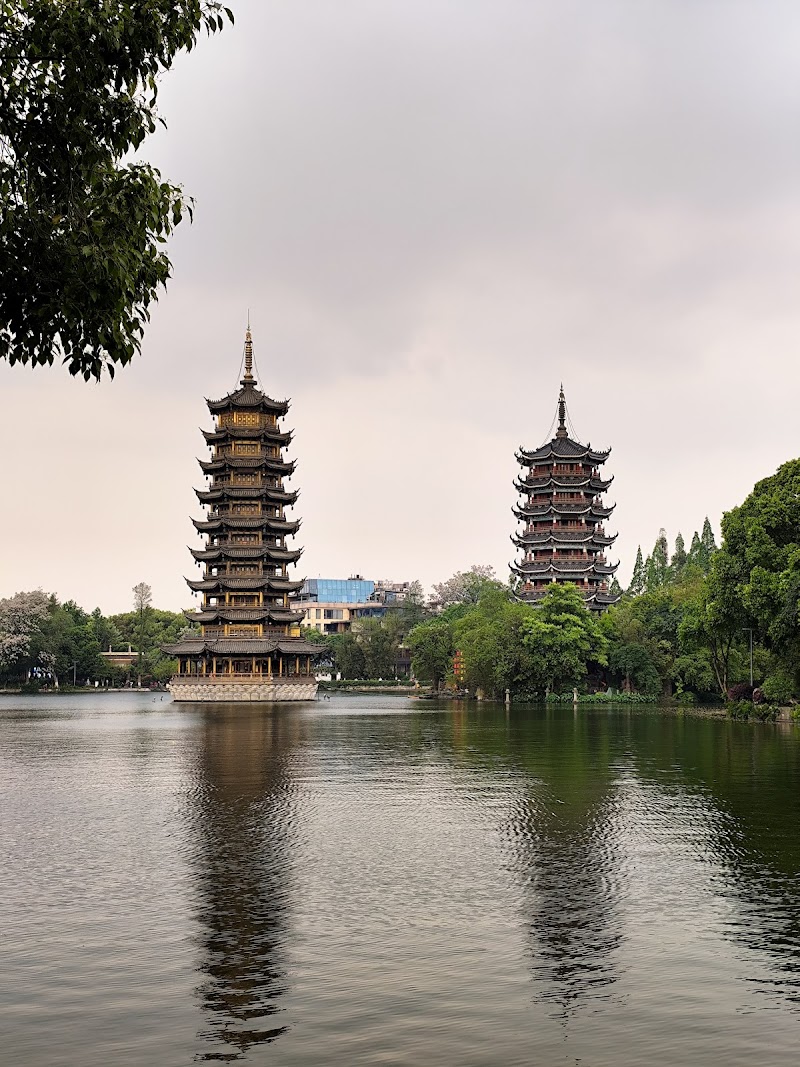 Two Rivers and Four Lakes Scenic Walk